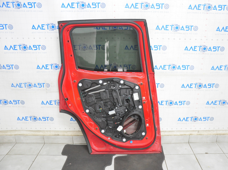 Дверь в сборе задняя левая Jeep Renegade 15-23 красный 686, тычки, примята