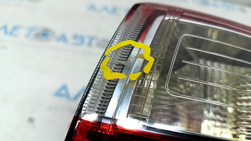 Фонарь внешний крыло правый Ford C-max MK2 13-16 дорест, трещины, царапины