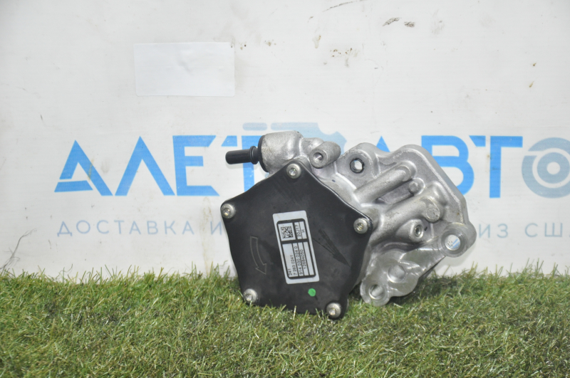Вакуумный насос GMC Terrain 18-21 LYX
