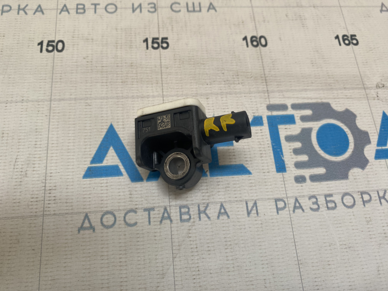 Датчик подушки безопасности задний правый Audi A6 C7 12-18