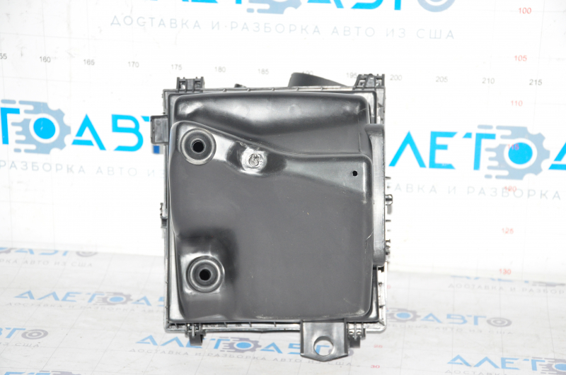 Корпус воздушного фильтра Jeep Grand Cherokee WK2 11-22 3.6