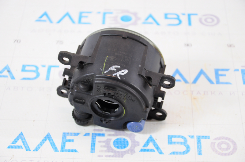 Противотуманная фара птф правая Ford Fusion mk5 13-16 контакт с водой