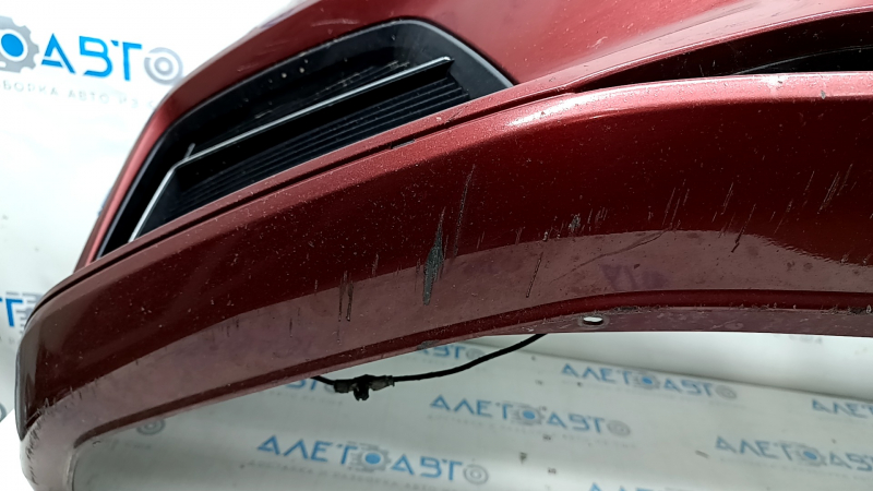 Бампер передний в сборе Audi A5 F5 18-19 под парктроники premium, prestige, с решеткой радиатора, красный, царапины, песок на хроме, слом креп