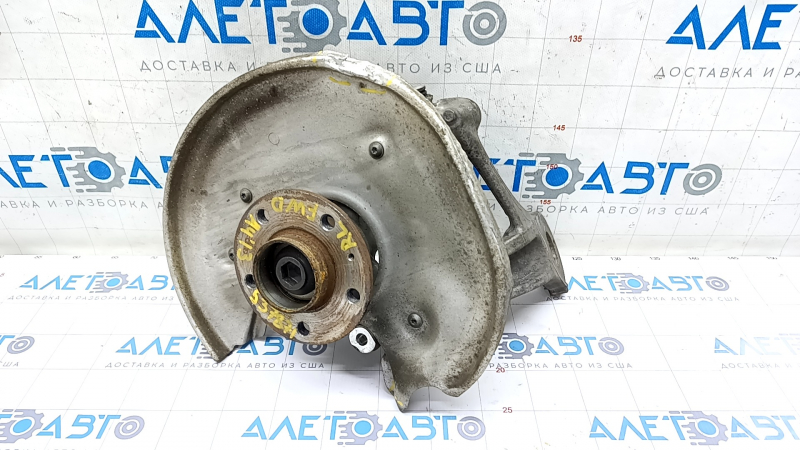 Цапфа со ступицей задняя левая Audi A4 B8 08-16 FWD с кожухом, микротрещины С/Б, надорван кожух