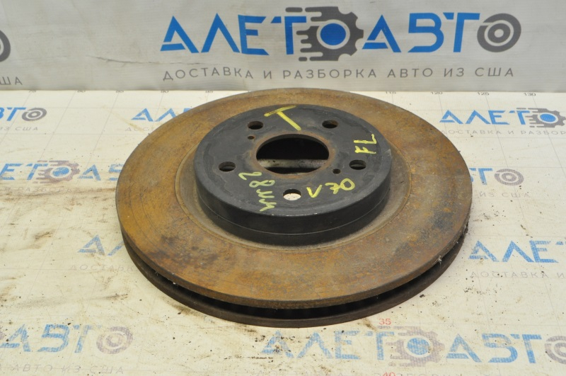Диск тормозной передний левый Toyota Camry v70 18-24 305/28мм ржавый