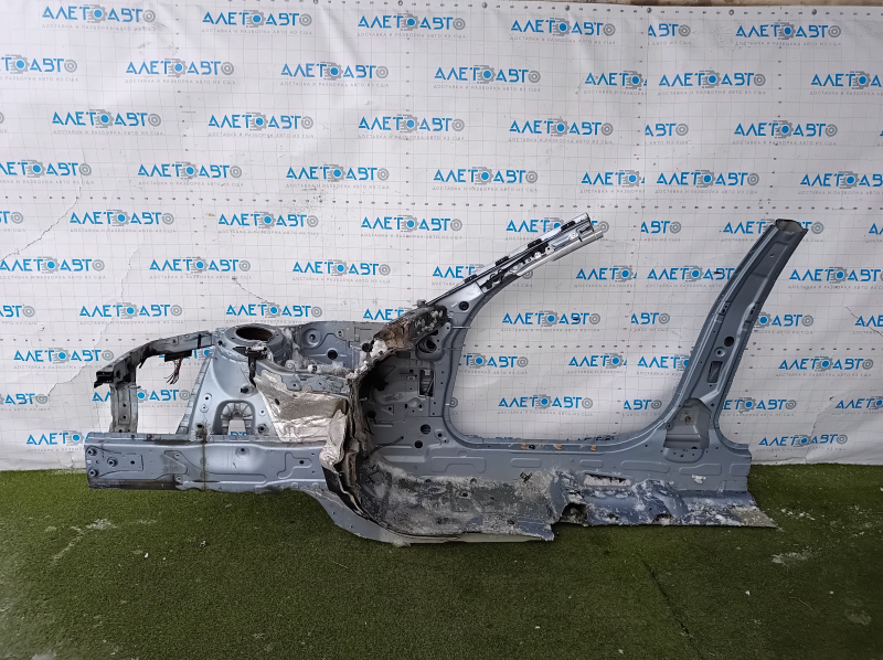 Четверть передняя правая BMW 3 F30 12-15 голубая, с центральной стойкой