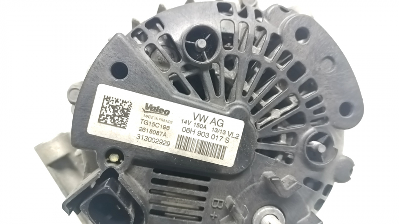 Генератор Audi A6 C7 12-15 2.0T 150 Amp, Valeo
