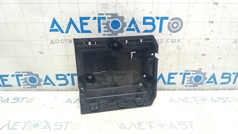 Кронштейн блока ECU Audi Q7 16-26