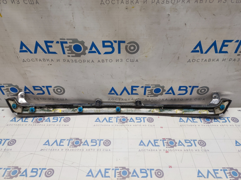 Молдинг капота Subaru Forester 14-16 SJ дорест, хром, сломаны крепления, песок