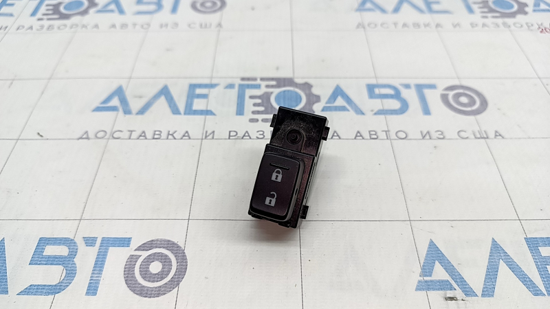 Кнопка центрального замка двери передней правой Mazda CX-5 17-24