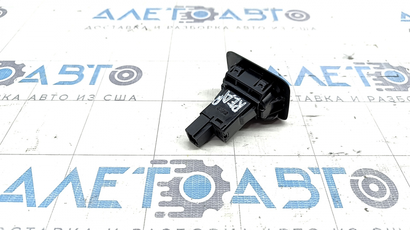 Кнопка открытия двери багажника внутренняя Mazda CX-9 16-23