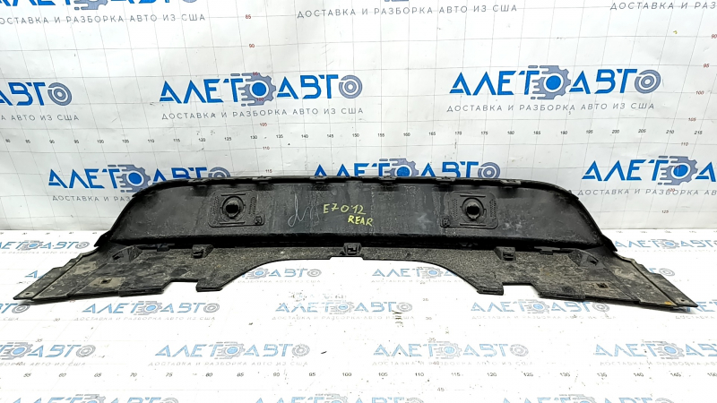 Губа заднего бампера BMW X5 E70 11-13 рест под парктроники, царапины