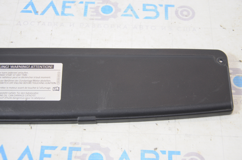 Воздухоприемник верхняя крышка VW Golf 15- 1.8T мелкие царапины