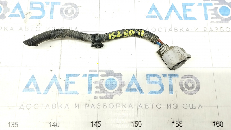 Фишка на мотор вентилятора охлаждения левый Lexus IS250 06-13