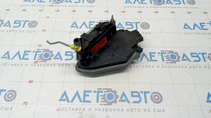 Замок двери передней левой Nissan Sentra 13-19
