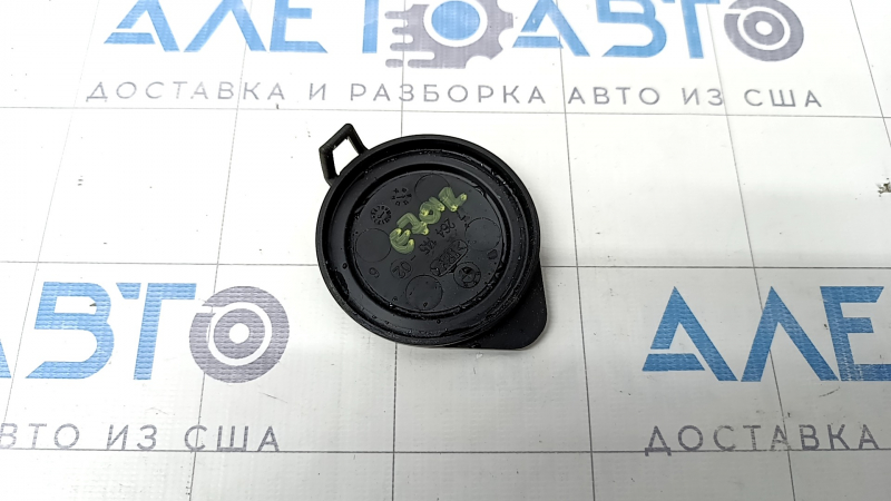 Крышка бачка омывателя BMW X5 E70 07-13