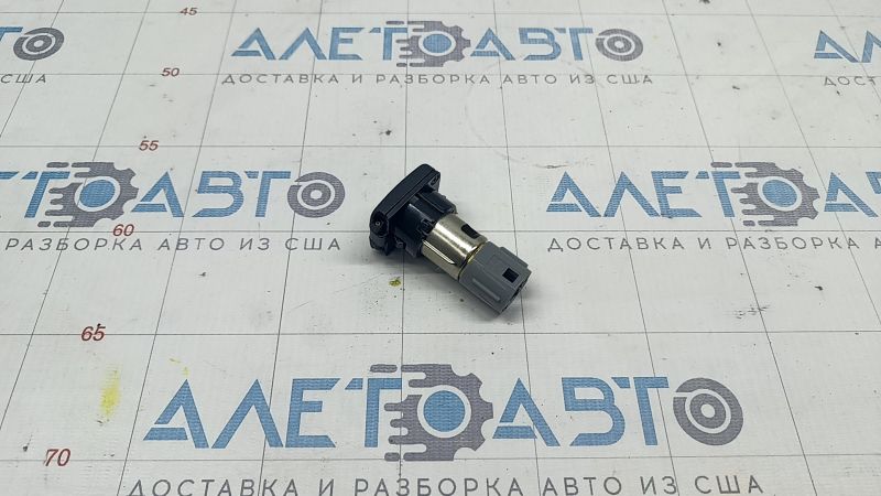 Прикуриватель центральной консоли Ford Fusion mk5 13-20