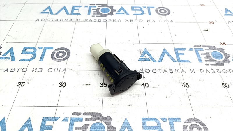 Прикуриватель Lexus NX200t NX300 NX300h 15-21 с крышкой