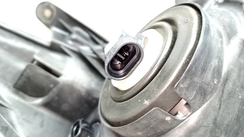 Фара передняя левая голая Toyota Camry v55 15-17 usa LE\XLE галоген, под полировку