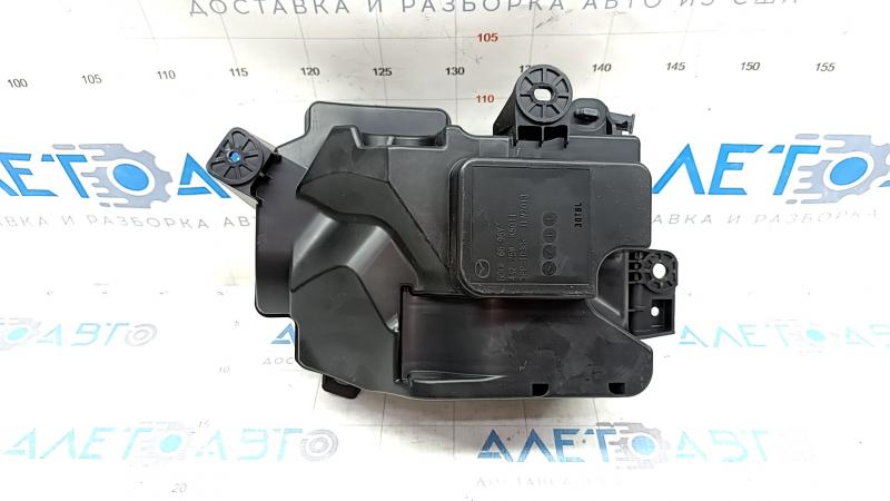 Difuzor panou frontal jos stânga Mazda 3 19- 4d 25W