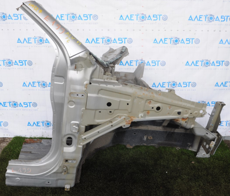 Четверть передняя правая Mitsubishi Outlander Sport ASX 10-19 серебро U04