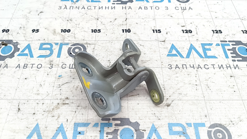 Петля двери нижняя передняя левая Chevrolet Bolt EUV 22-23