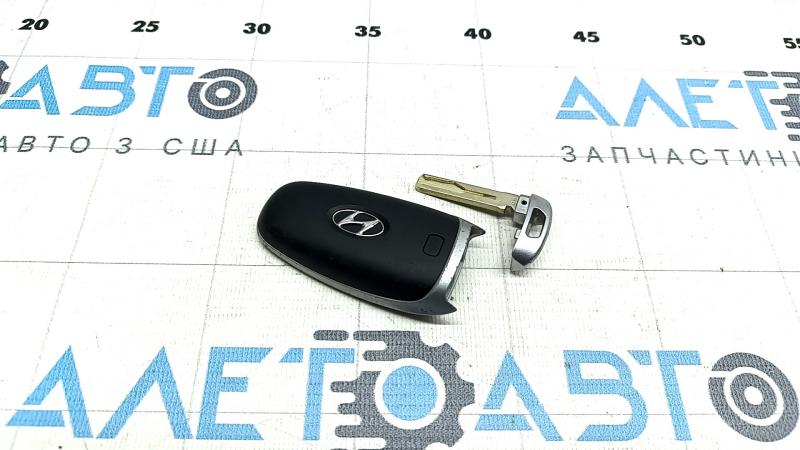Ключ Hyundai Sonata 20-23 5 кнопок, без Digital Key, потерт