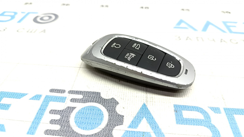 Ключ Hyundai Sonata 20-23 5 кнопок, без Digital Key, потерт