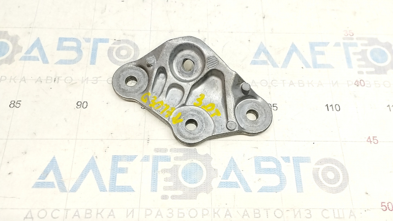Кронштейн подушки АКПП BMW 5 G30 17-23 3.0T AWD нижний
