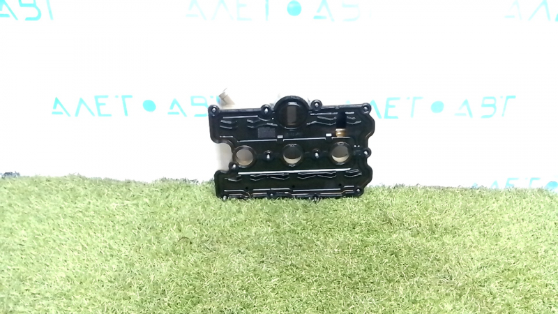 Крышка клапанная Audi A6 C7 16-18 3.0T CREC левая
