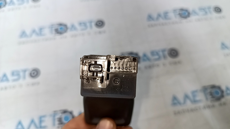HUB USB AUX Chevrolet Cruze 16-