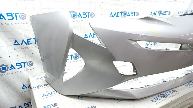 Бампер передний голый Toyota Prius 50 16-18 серебро, CAPA, царапины