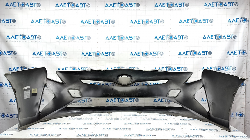Бампер передний голый Toyota Prius 50 16-18 серебро, CAPA, царапины