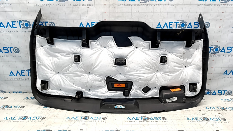 Обшивка двери багажника нижняя Ford Explorer 16-19 электро, черн, потерта, царапины