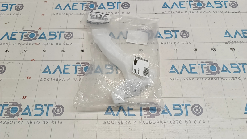 Крепление переднего бампера правое Mazda3 03-06
