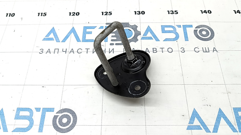 Скоба замка капота правая BMW X7 G07 19-26