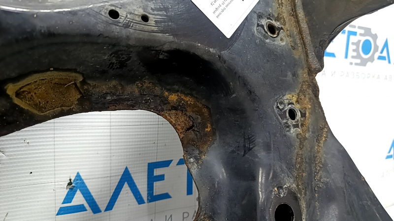 Подрамник передний VW Jetta 19-26 ржавый