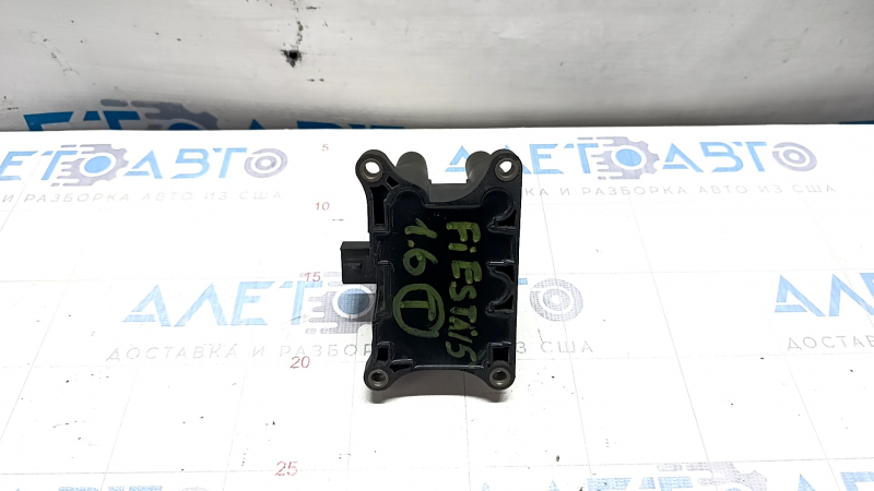 Катушка зажигания Ford Fiesta 11-19 1.6 блок