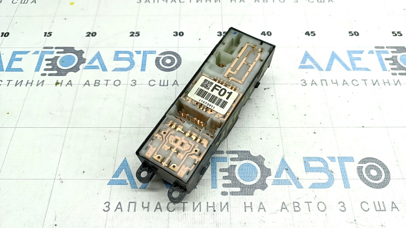 Управление стеклоподъемником передним левым Subaru Impreza WRX GH 08-11