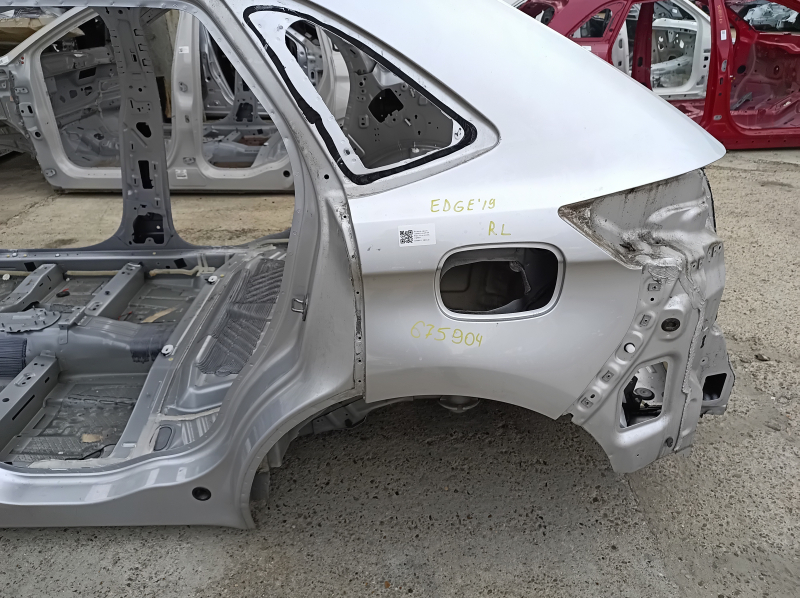Четверть крыло задняя левая Ford Edge 19-24 на кузове, серебро
