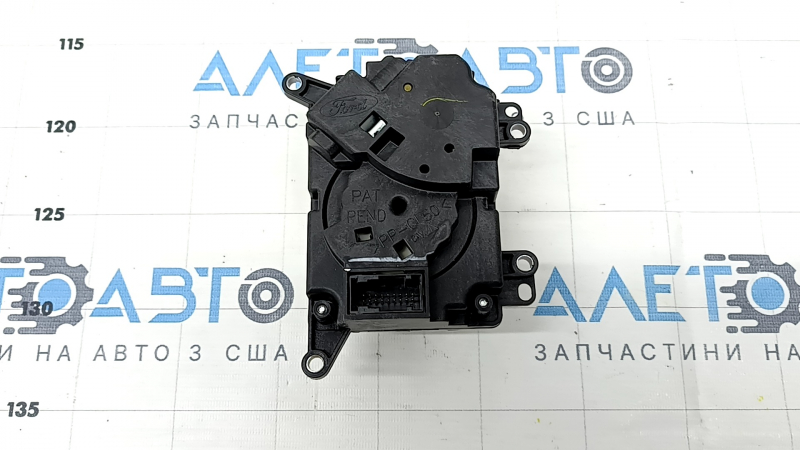 Шайба переключения передач Ford Fusion mk5 17-20 царапины