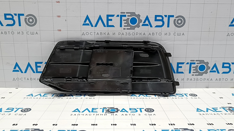 Решетка переднего бампера правая Audi Q5 80A 18-20 с хромом