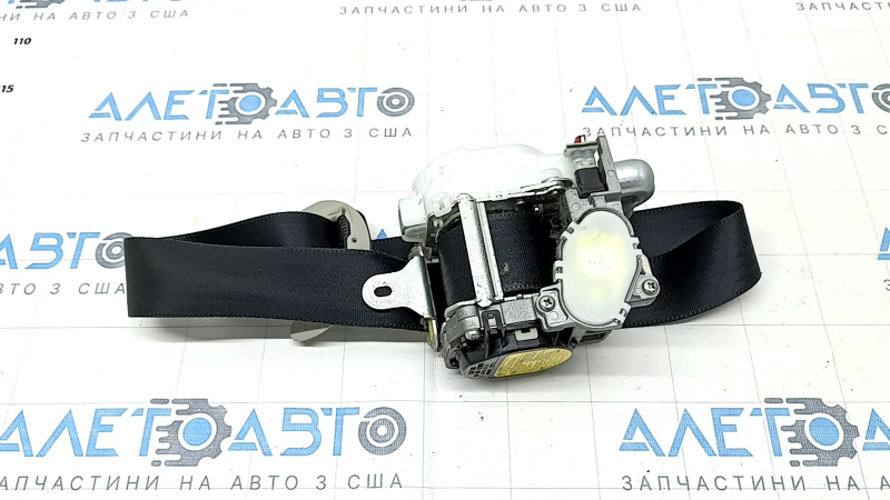 Водительский ремень безопасности Toyota Prius V 12-14 черный, тип 2