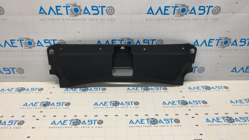 Накладка телевизора Audi Q3 8U 15