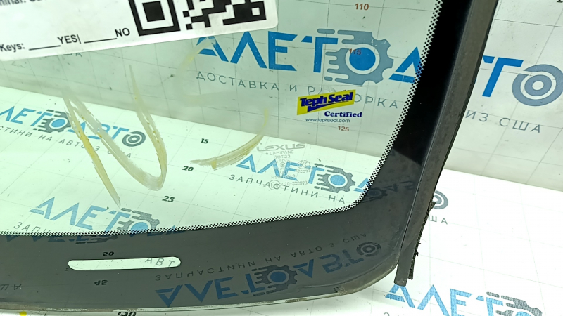 Лобовое стекло Lexus RX300 RX330 RX350 RX400h 04-08 под датчик дождя, песок