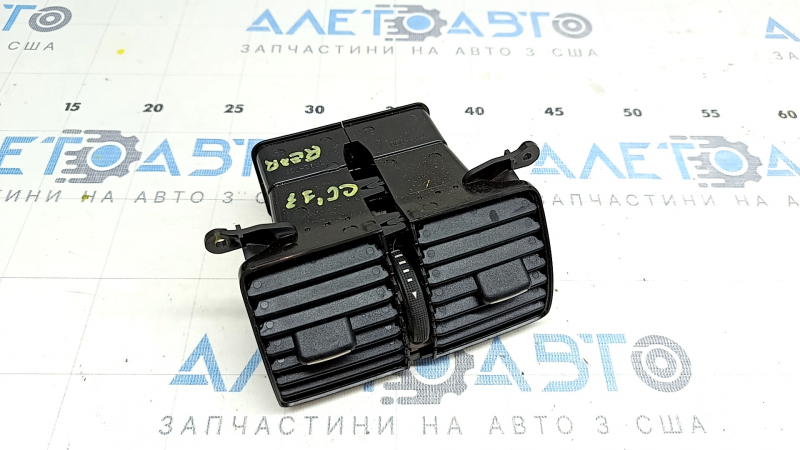 Дефлектор воздуховода центральной консоли VW CC 08-17 черный