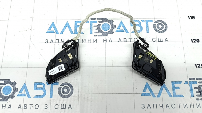 Кнопки управления на руле в сборе Audi A4 B9 17-19 под подогрев руля, потерты