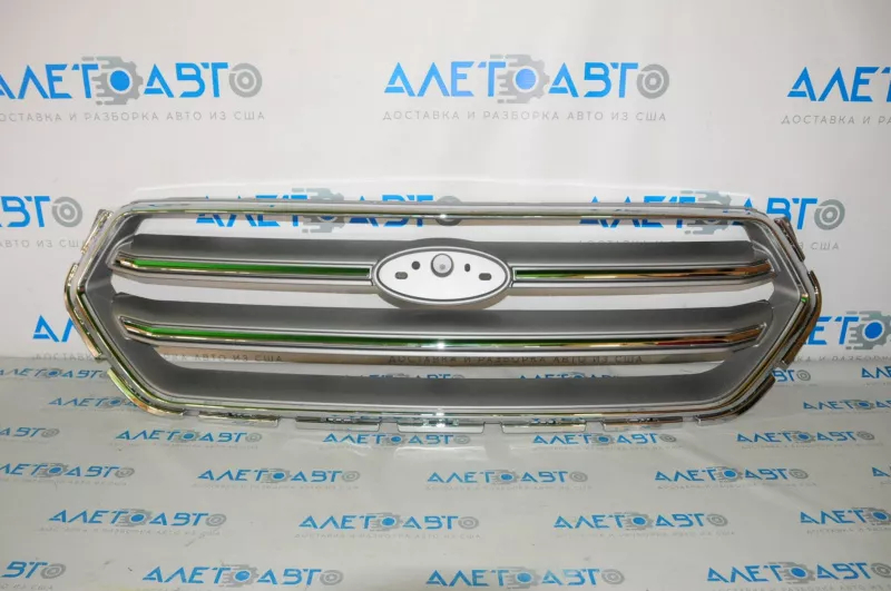 Решетка радиатора grill Ford Escape MK3 17-19 рест серая с хромом без эмблемы