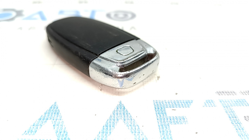 Ключ Audi A4 B8 08-16 smart 4 кнопки, тычки на хроме, царапины