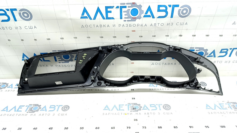 Накладка передней панели рамка спидометра под монитор Audi A4 B8 08-15 серая, царапины